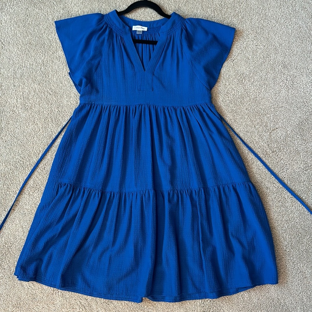 Calvin Klein Size 2 Blue Dress Flutter Sleeve Tiered Dress V Neck with Pockets
